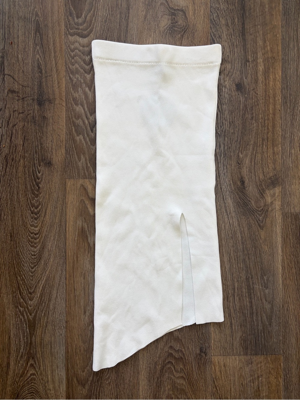 White Fox With Confidence Midi Skirt XS White Rib Knit Side Slit NWT